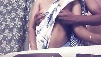 Wanita Matang Tamil