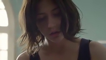 Adele Exarchopoulos Dalam Adegan Hot 2016